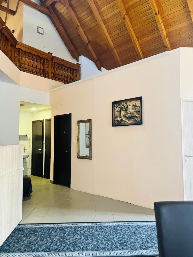Aparthotel Gabor Panzio Gyál Exterior foto