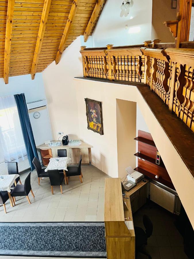 Aparthotel Gabor Panzio Gyál Exterior foto