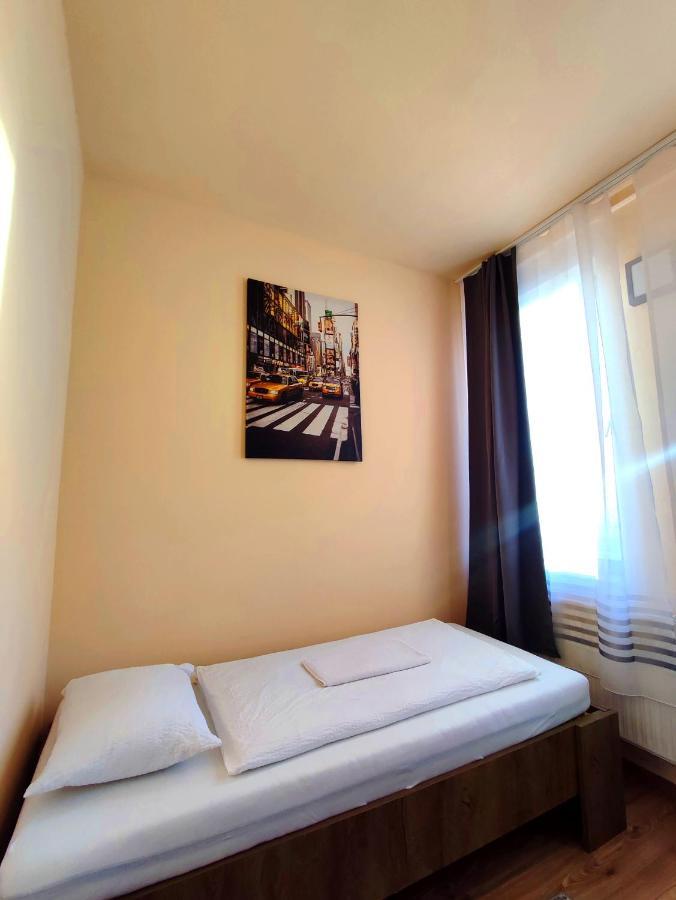 Aparthotel Gabor Panzio Gyál Exterior foto